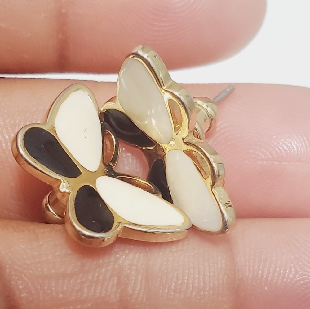 4/20 White Gold Butterfly Stud Earrings.Butterfly Pearl Earring. 🌴 - Picture 2 of 4